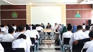 Koordinator Prodi Tadris Matematika Mengikuti Pembinaan yang Diberikan Oleh  Pimpinan Rektorat